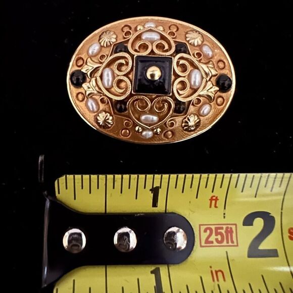 Vintage 1970s Michal Golan oval brooch w hearts, and crystals, stone detail - Picture 4 of 4